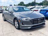 Used 2023 Hyundai Sonata SE image 2