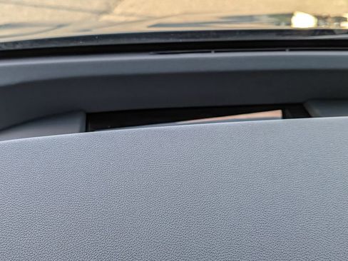 Used 2026 BMW iX xDrive60 w/ Premium Package image 11