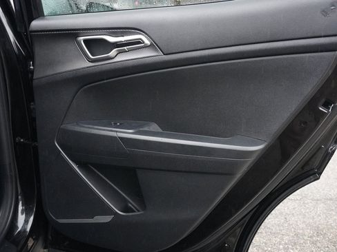 Used 2023 Kia Sportage LX image 23