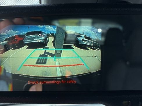 Used 2018 Toyota C-HR XLE FWD image 11