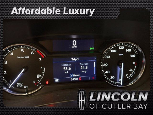Used 2023 Cadillac XT4 Luxury FWD image 1