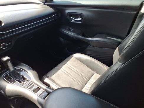 Used 2024 Honda HR-V EX-L image 19
