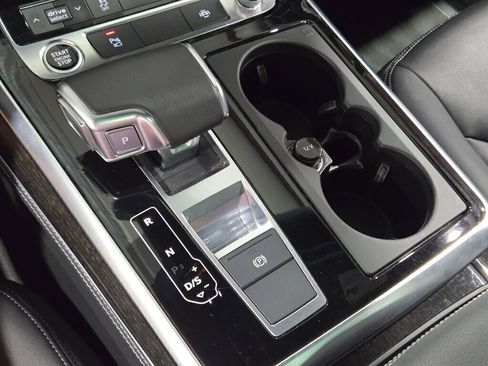 Used 2025 Audi Q7 3.0T Premium Plus image 29