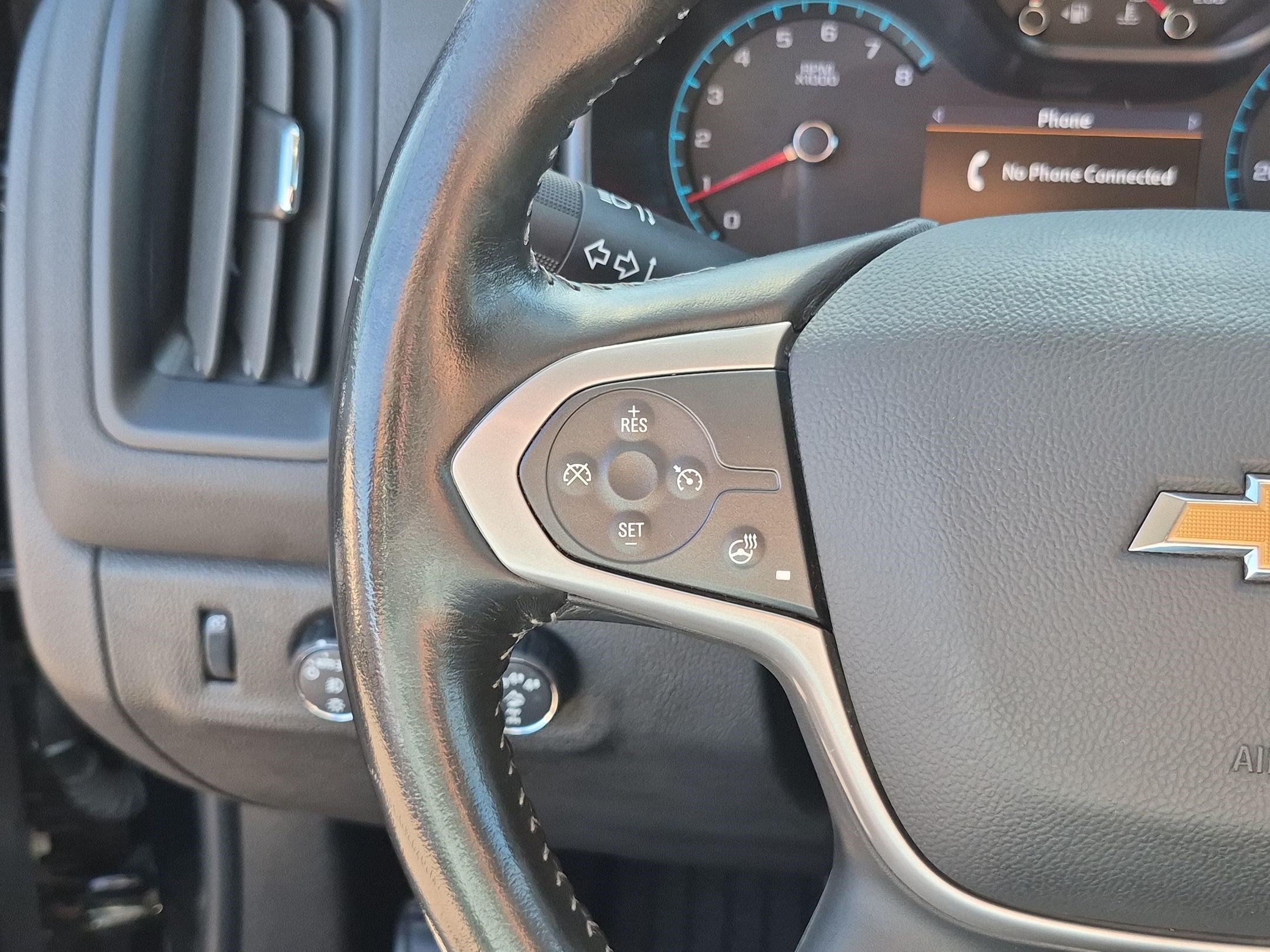 Used 2022 Chevrolet Colorado ZR2 w/ Colorado ZR2 Bison Edition AWD/4WD image 17