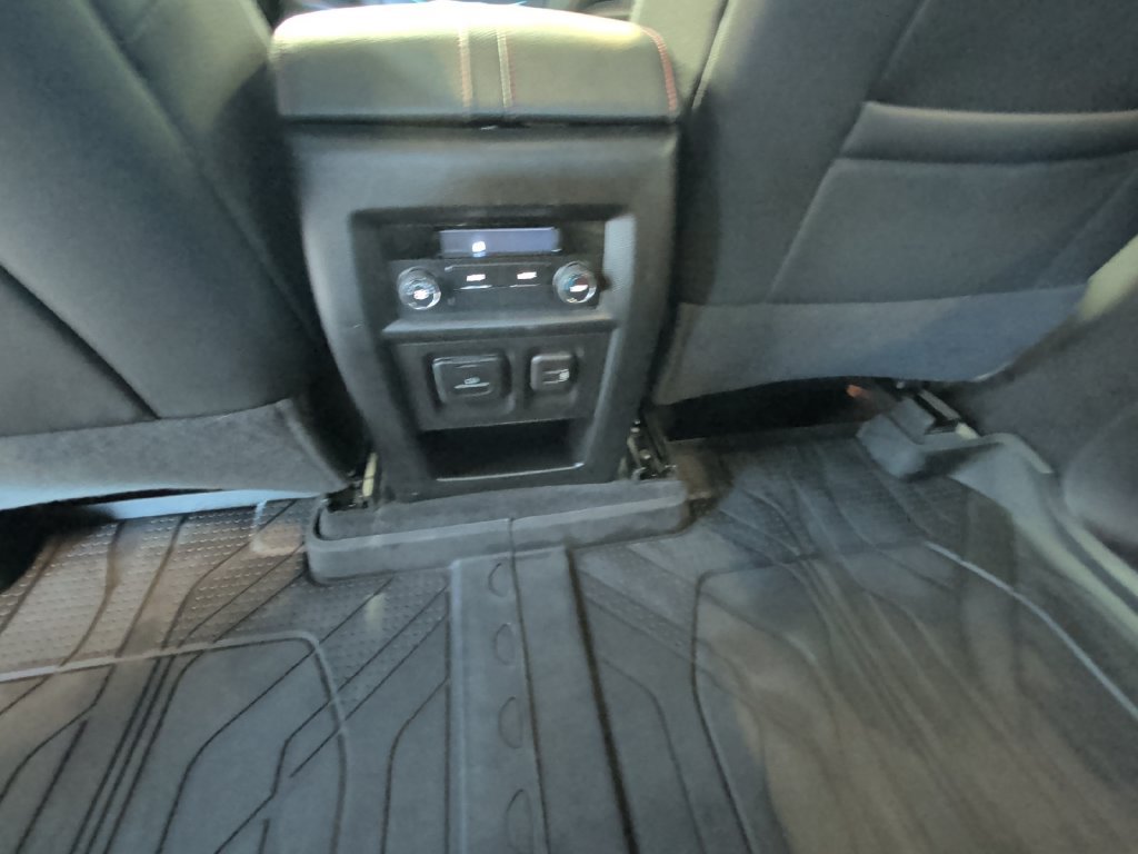 Certified 2023 Chevrolet Traverse RS w/ LPO, Floor Liner Package AWD/4WD image 28