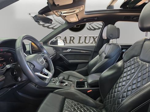 Used 2020 Audi SQ5 Premium Plus w/ Premium Plus Package image 9