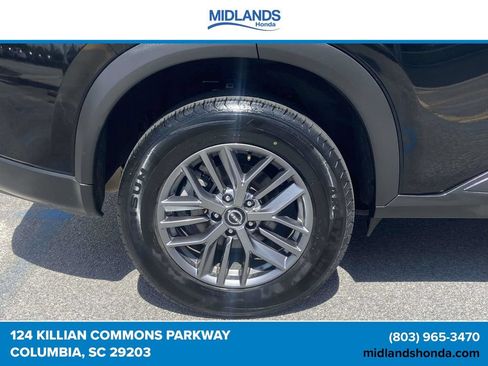 Used 2024 Nissan Rogue S AWD/4WD image 7