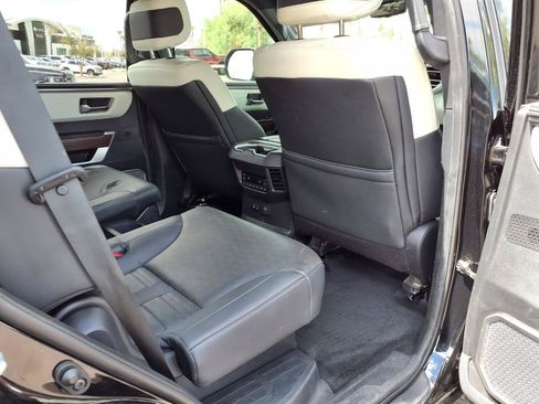 Used 2025 Toyota Sequoia Capstone AWD/4WD image 13