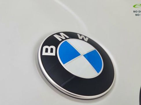 Used 2023 BMW X7 xDrive40i w/ Executive Package AWD/4WD image 16