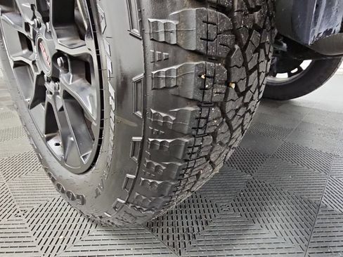 Used 2025 Toyota Tundra SR5 AWD/4WD image 46
