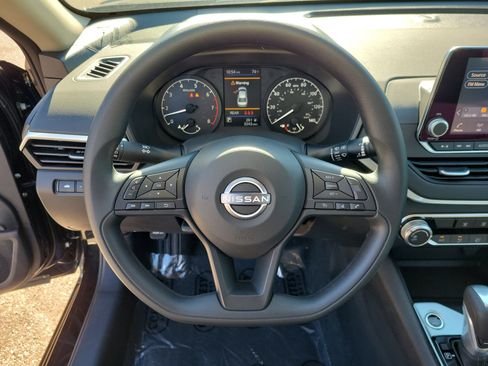 Certified 2025 Nissan Altima 2.5 S image 22