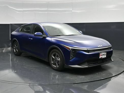 Used 2025 Kia K4 FWD image 6
