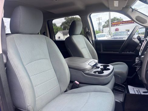 Used 2014 RAM 1500 Express AWD/4WD image 25
