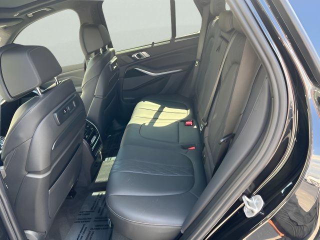 Used 2022 BMW X5 M50i w/ Executive Package AWD/4WD image 26