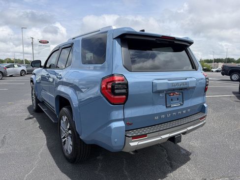 Used 2026 Toyota 4Runner Limited AWD/4WD image 5