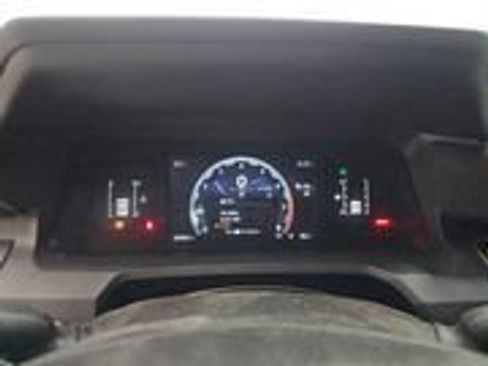 Used 2025 Toyota Tacoma SR5 AWD/4WD image 12