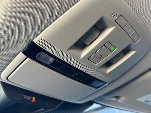 Used 2023 Nissan Ariya FWD image 25