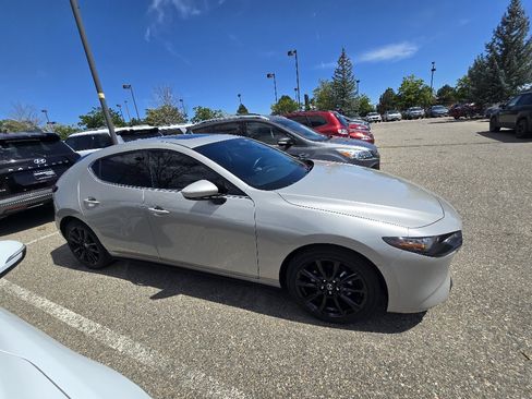 Used 2024 MAZDA MAZDA3 s FWD image 7
