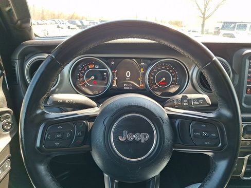 Used 2022 Jeep Wrangler Unlimited Sport image 18