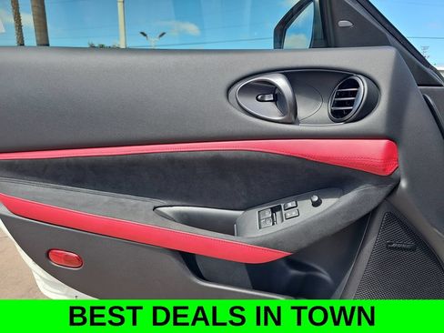 Used 2025 Nissan Z Performance w/ Floor Mat Package RWD image 26