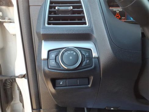 Used 2016 Ford Explorer XLT w/ Equipment Group 202A image 16