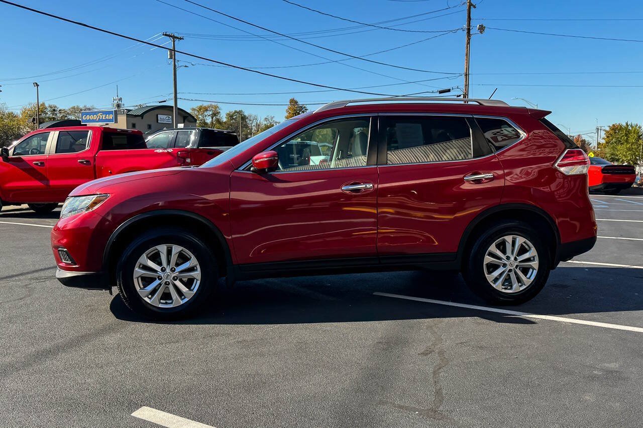 Used 2016 Nissan Rogue SV w/ SV Premium Package AWD/4WD image 7