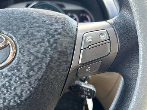 Used 2011 Toyota Venza FWD image 12