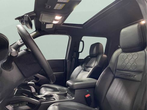 Used 2022 Nissan Frontier PRO-4X w/ Pro-4X Premium Package image 22