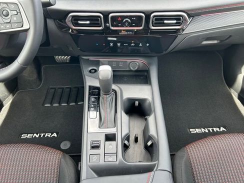 New 2026 Nissan Sentra SR FWD image 17
