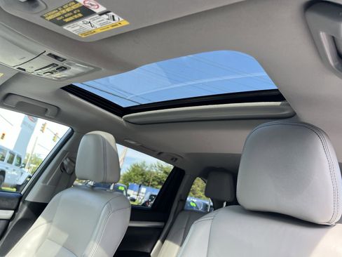 Used 2018 Toyota Highlander XLE AWD/4WD image 21