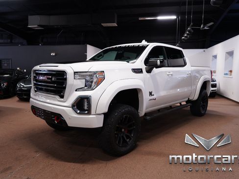 Used 2021 GMC Sierra 1500 AT4 w/ AT4 Premium Package AWD/4WD image 3