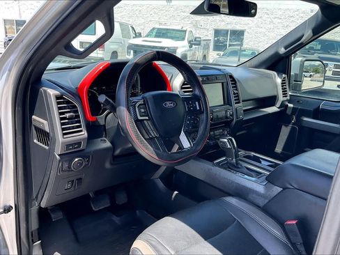 Used 2018 Ford F150 Raptor w/ Equipment Group 802A Luxury AWD/4WD image 2