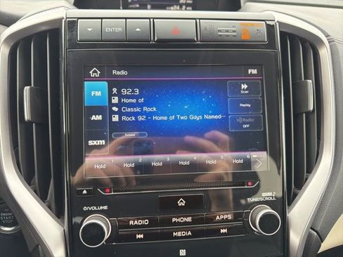 Used 2022 Subaru Ascent Limited image 22