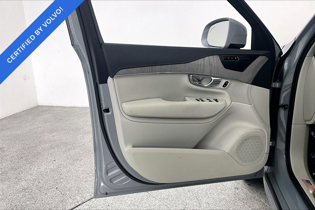 Used 2025 Volvo XC90 T8 Ultra w/ Protection Package Premier AWD/4WD image 18