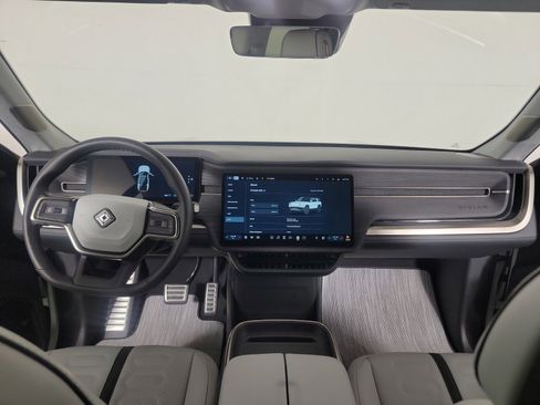 Used 2024 Rivian R1S Adventure AWD/4WD image 27