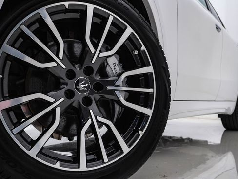 Used 2025 Maserati Grecale GT AWD/4WD image 5