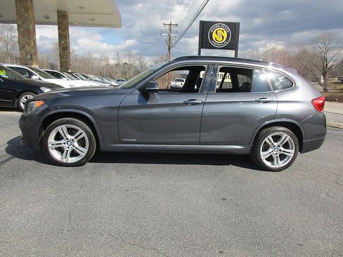 Used 2015 BMW X1 xDrive28i image 3