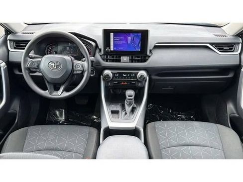 Certified 2025 Toyota RAV4 XLE FWD image 35