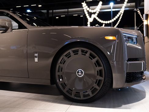 Used 2026 Rolls-Royce Phantom Sedan image 10