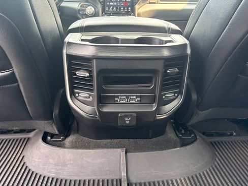 Used 2023 RAM 1500 Laramie AWD/4WD image 19
