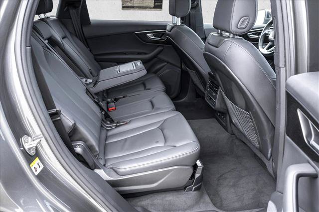 Certified 2025 Audi Q7 2.0T Premium w/ Convenience Package AWD/4WD image 24