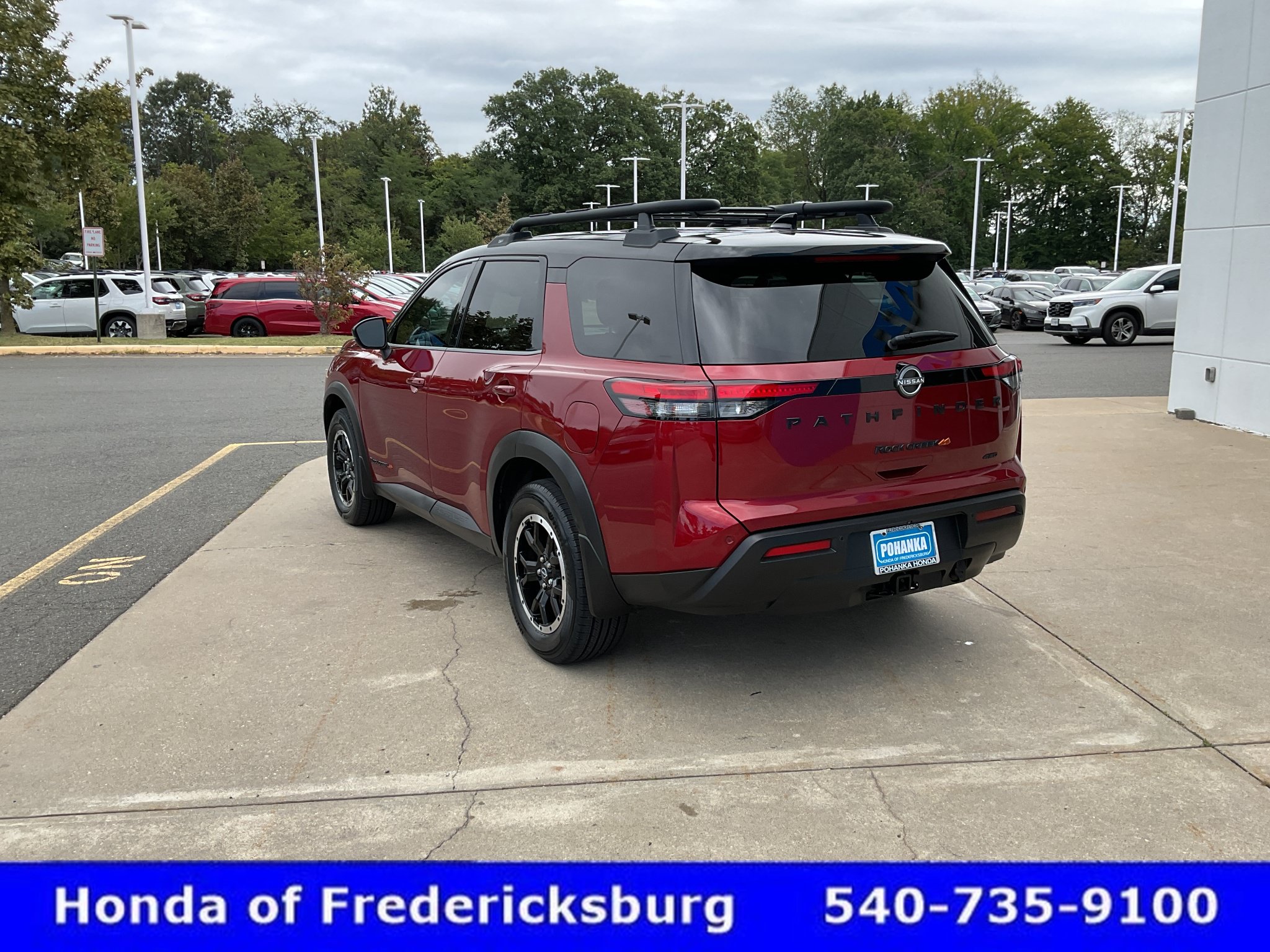 Used 2023 Nissan Pathfinder Rock Creek AWD/4WD image 4