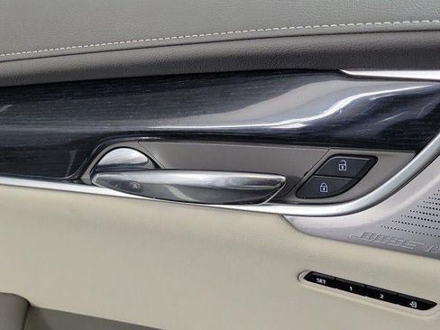 Certified 2024 Cadillac XT6 Premium Luxury FWD image 18