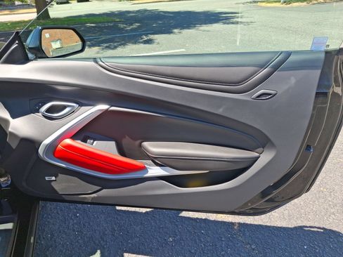 Used 2022 Chevrolet Camaro SS RWD image 21