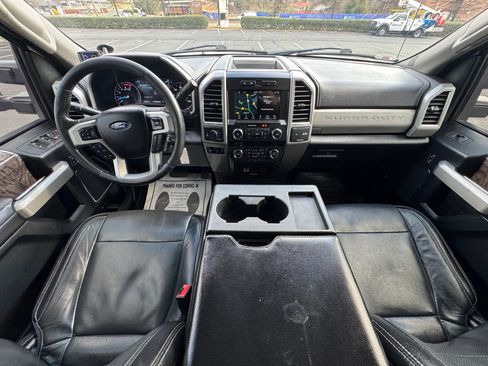 Used 2018 Ford F350 Lariat w/ Camper Package AWD/4WD image 19