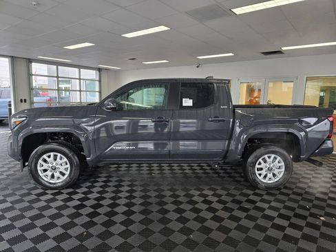 New 2025 Toyota Tacoma SR5 image 6