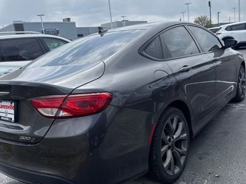 Used 2015 Chrysler 200 S w/ Navigation & Sound Group I FWD image 2
