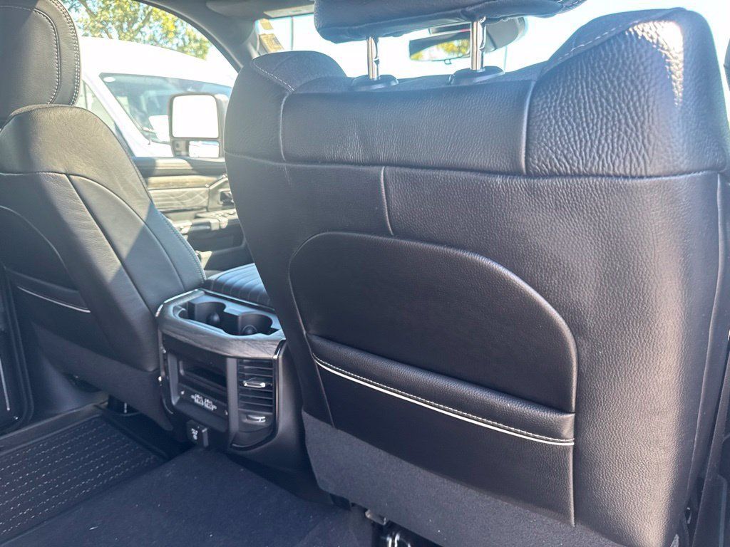Used 2026 RAM 2500 Limited AWD/4WD image 38