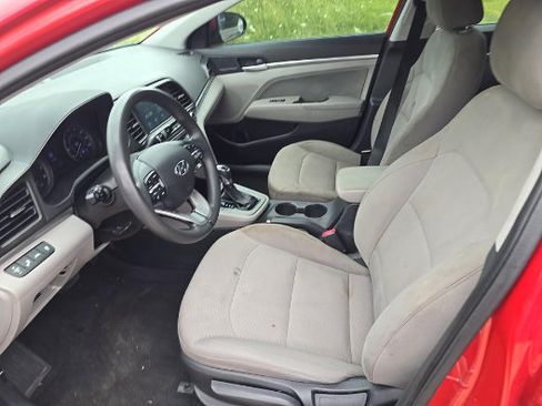 Used 2020 Hyundai Elantra SEL FWD image 6
