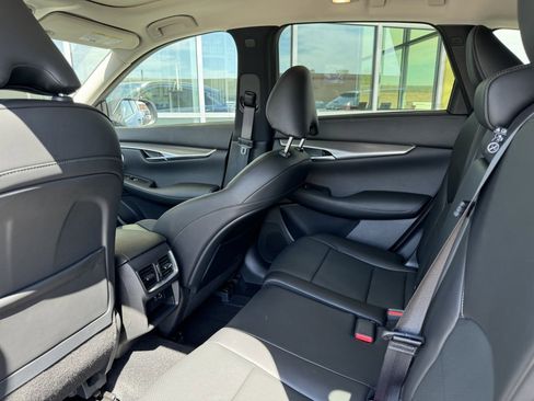 Used 2023 INFINITI QX50 Luxe image 35